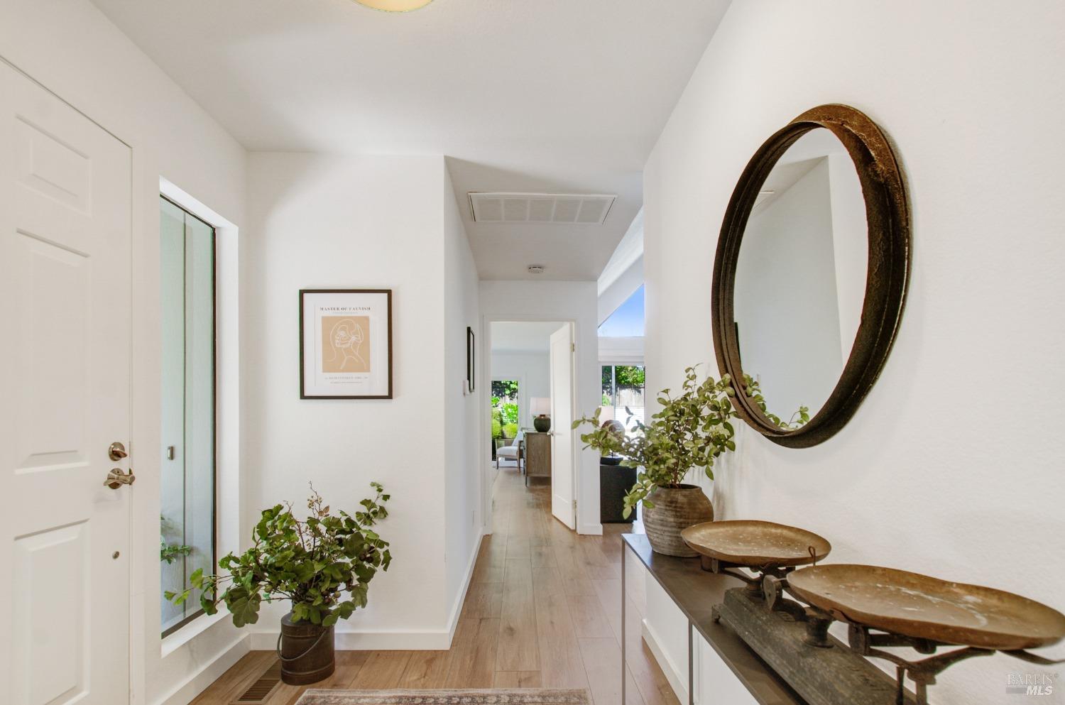 1317 Avenida Sebastiani