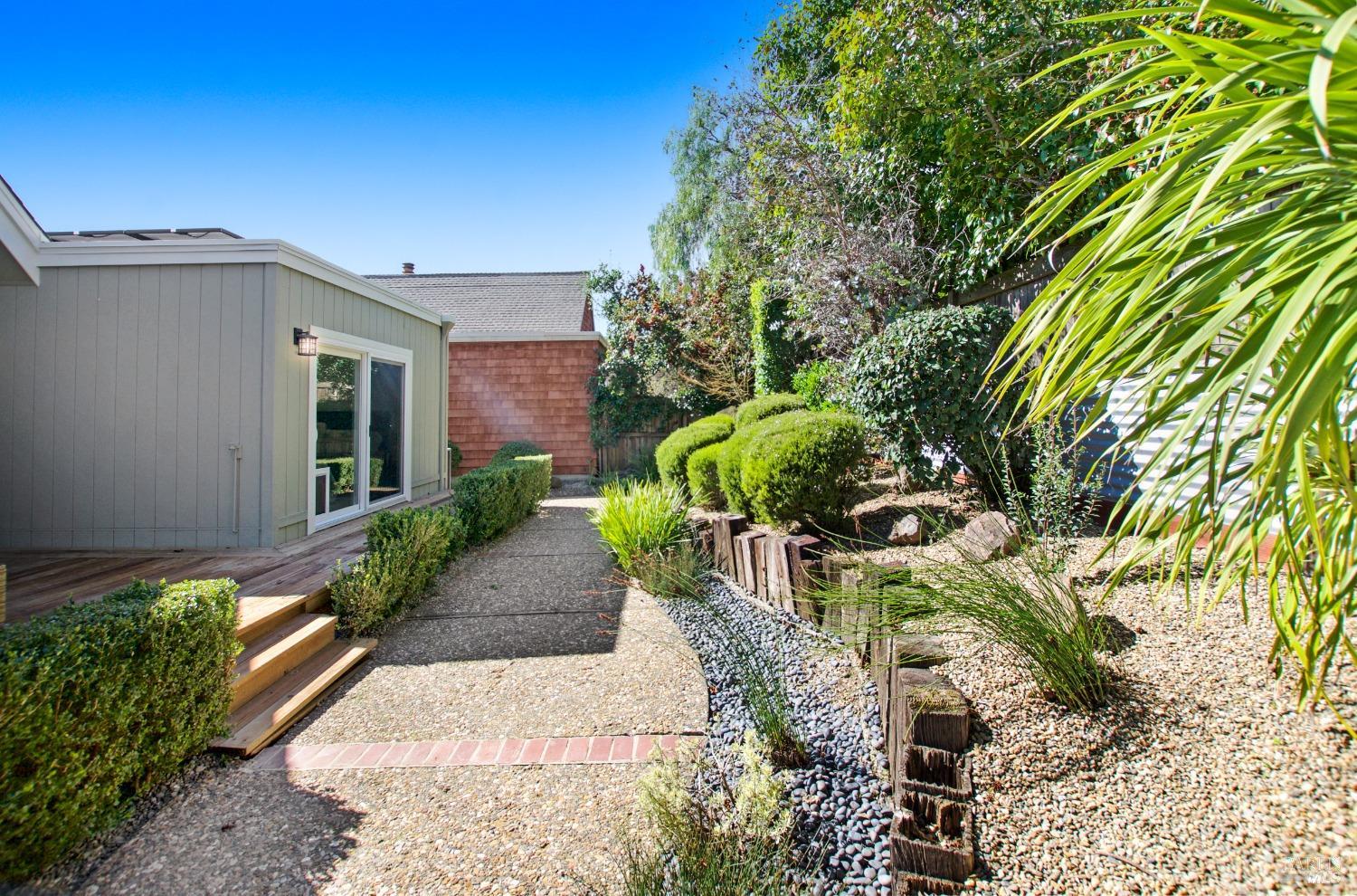 1317 Avenida Sebastiani