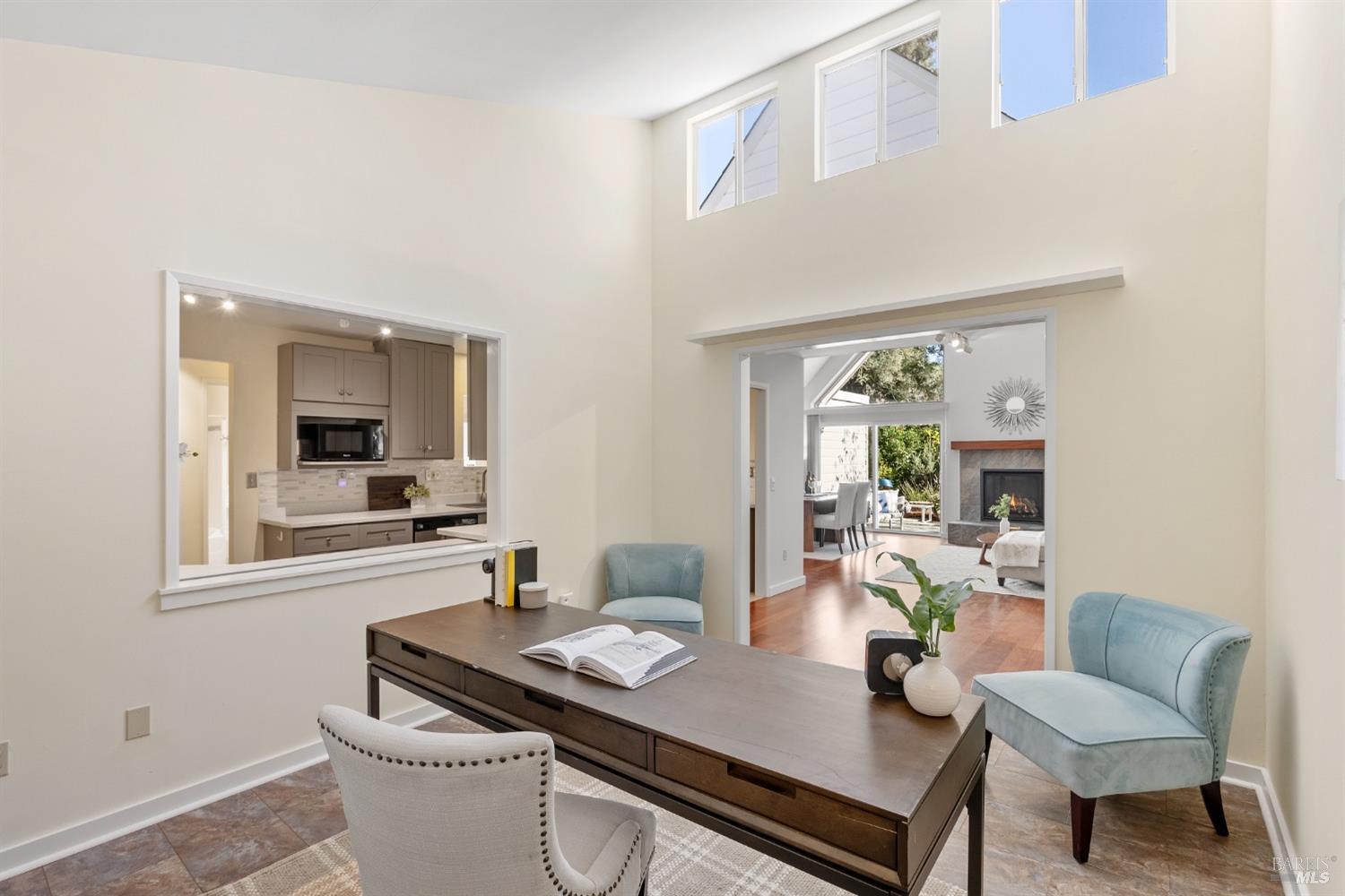 1363 Avenida Sebastiani