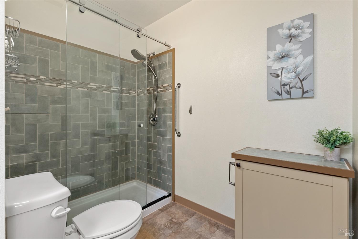 1363 Avenida Sebastiani