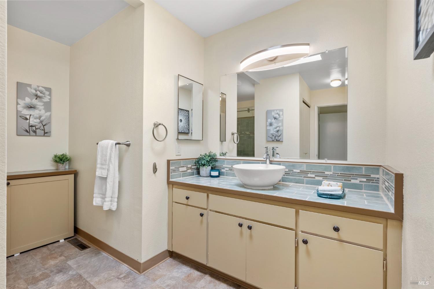 1363 Avenida Sebastiani