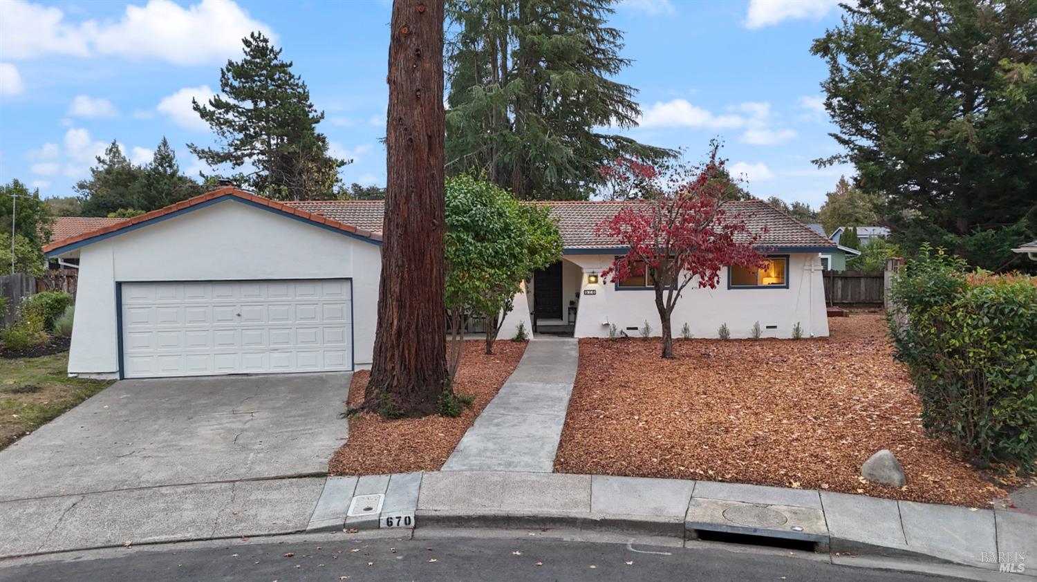 670 Este Madera Ct
