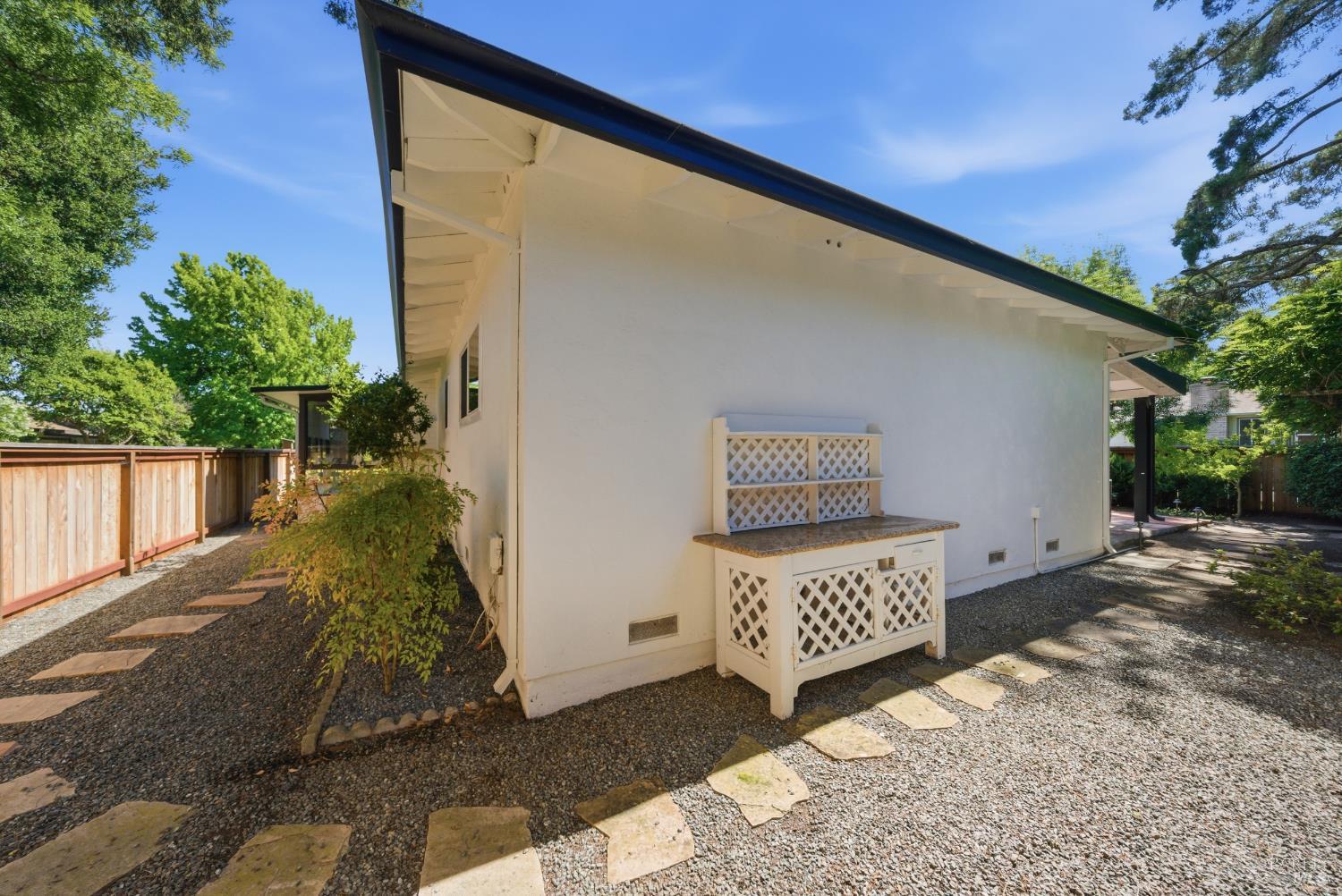 151 Temelec Circle