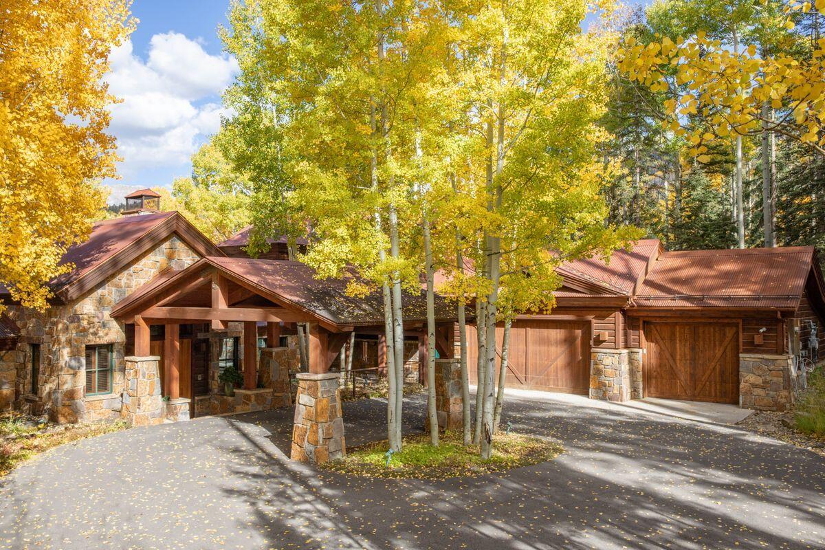 123 Autumn Lane