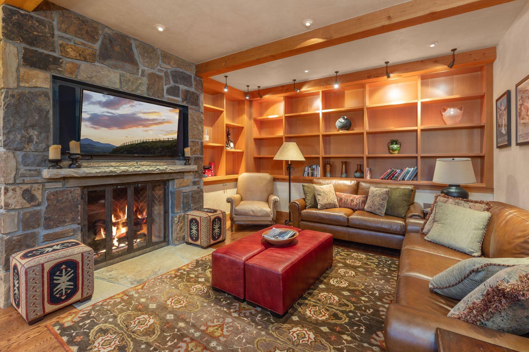 123 Autumn Lane