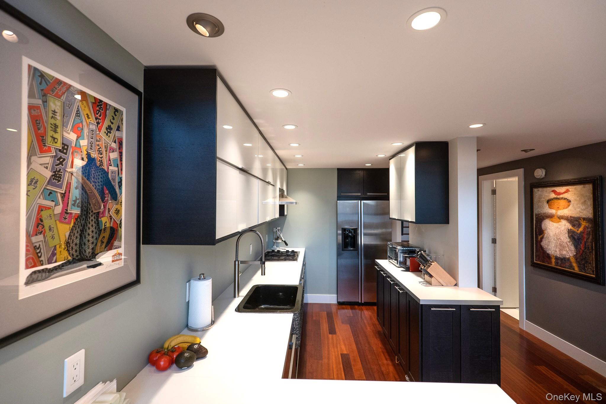 1 Landmark Square Unit: 103