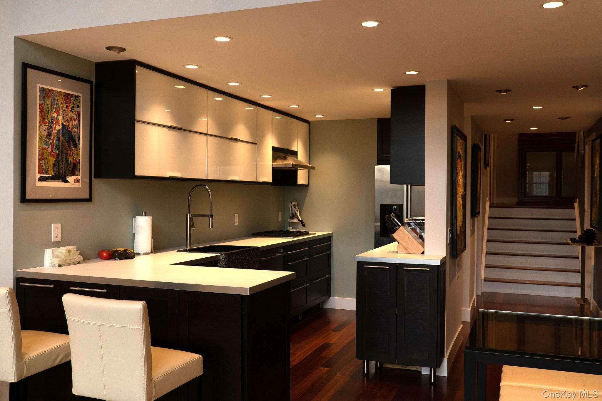 1 Landmark Square Unit: 103