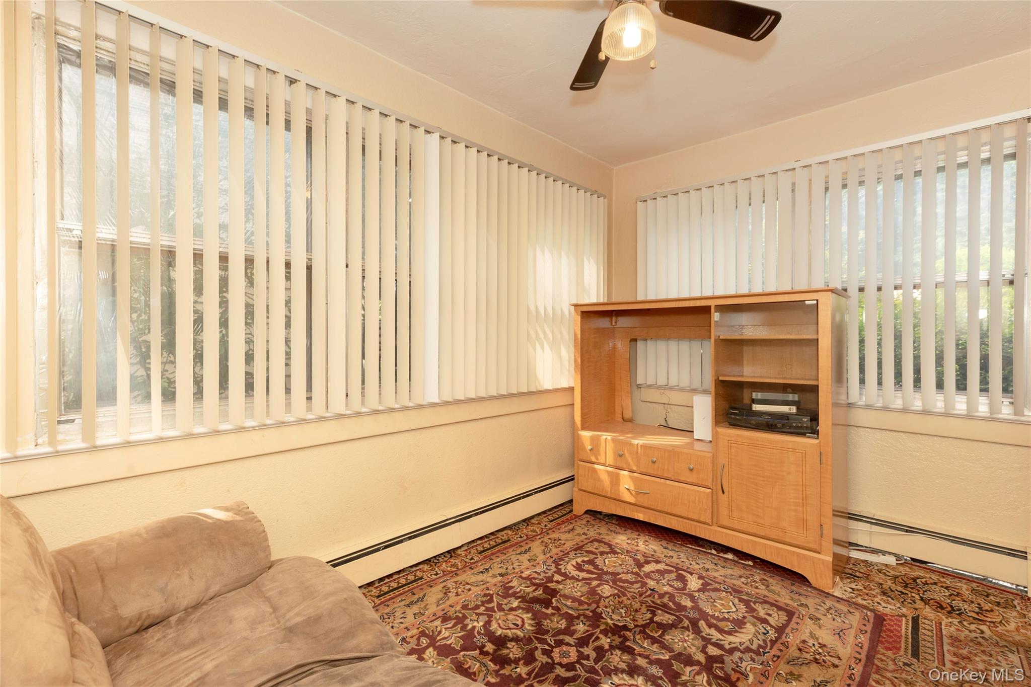 531 1/2 Willett Avenue