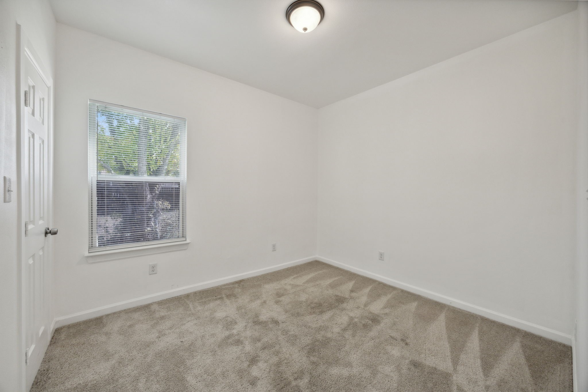 1209 E Cannon Street