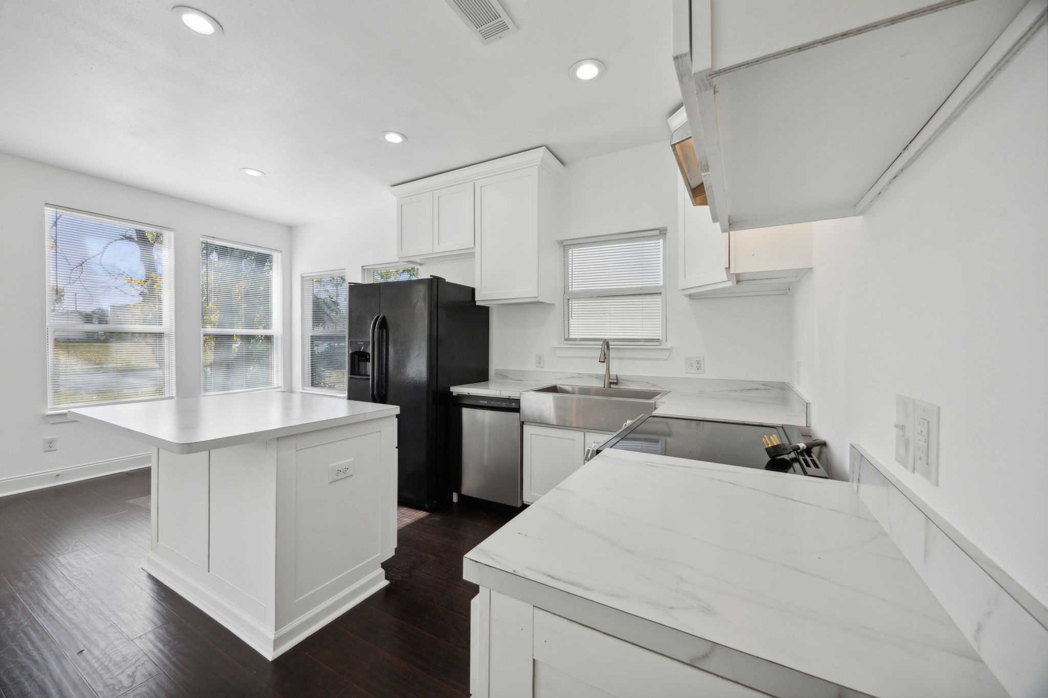 1209 E Cannon Street