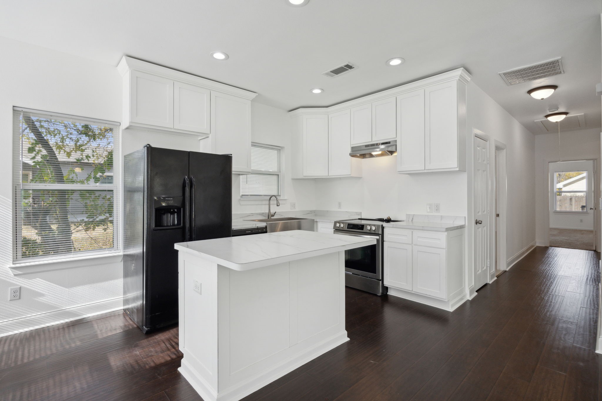 1209 E Cannon Street