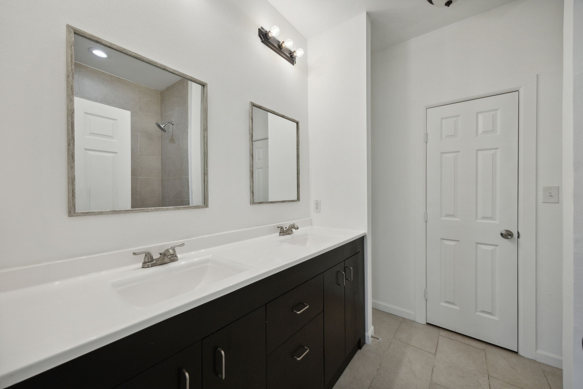 1209 E Cannon Street