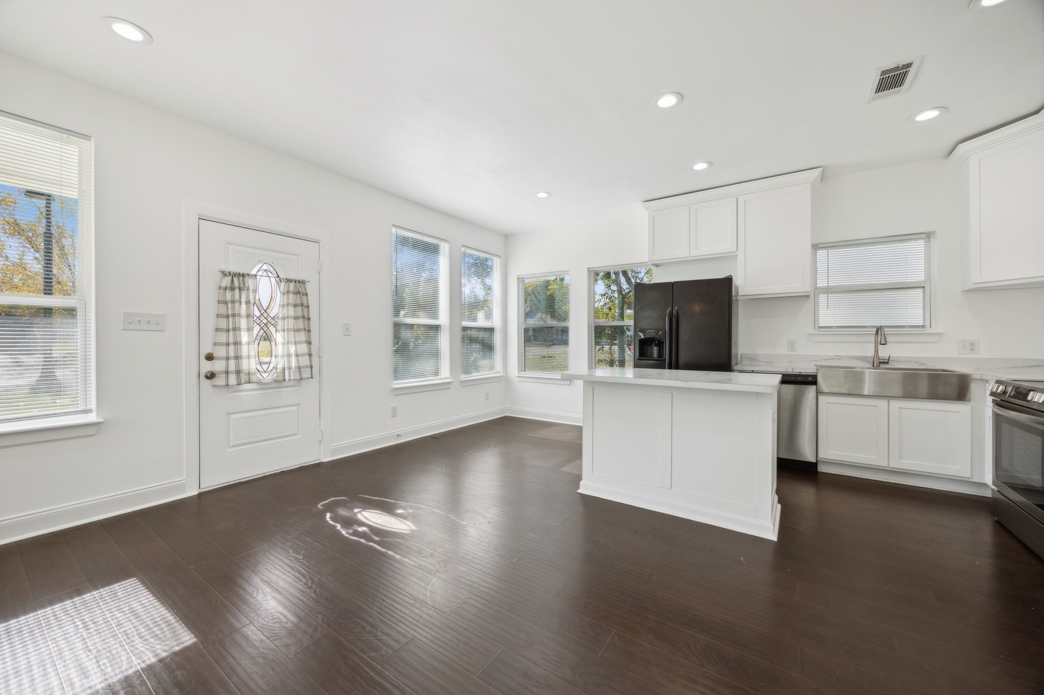 1209 E Cannon Street