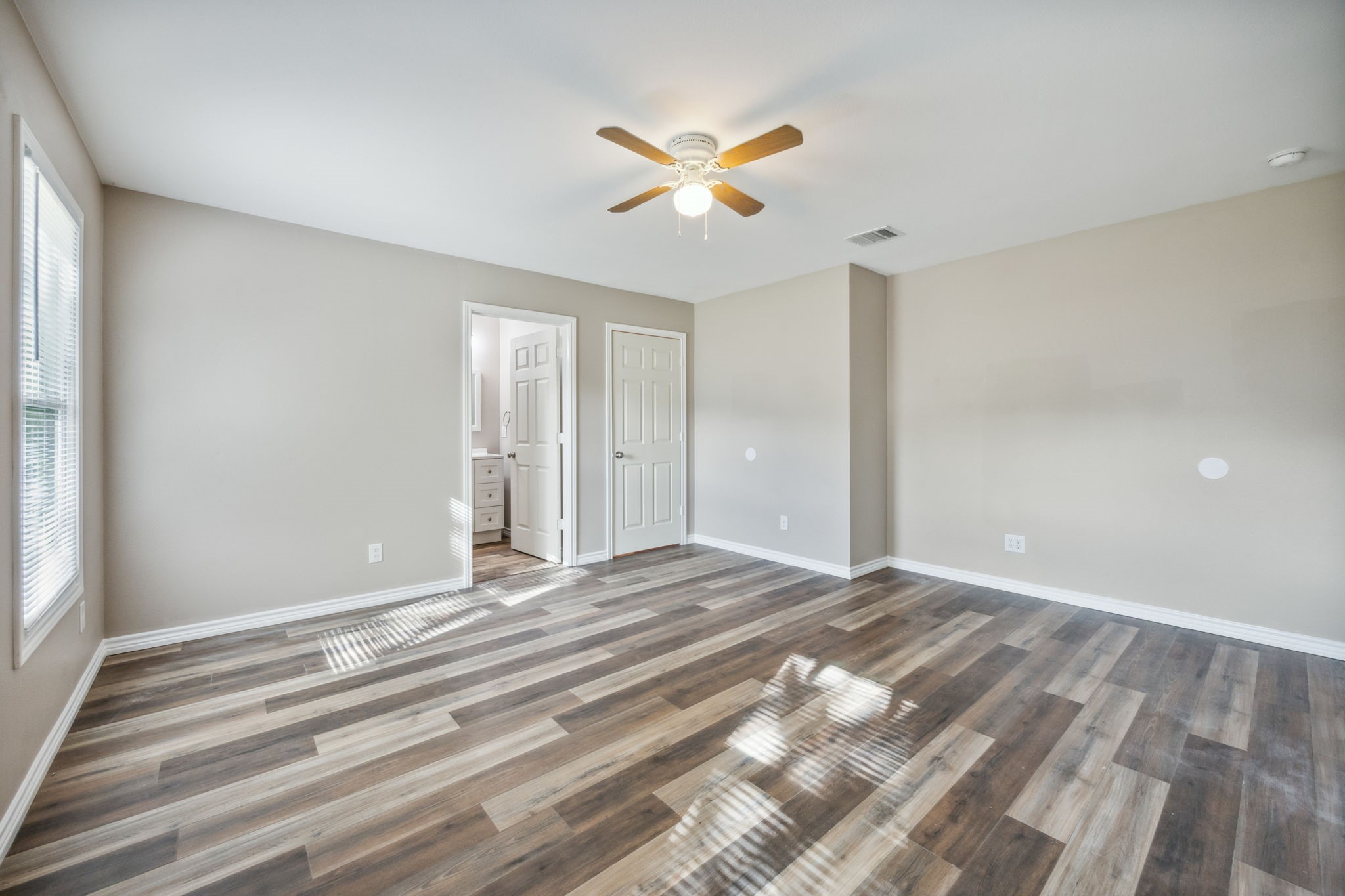 1132 E Cannon Street