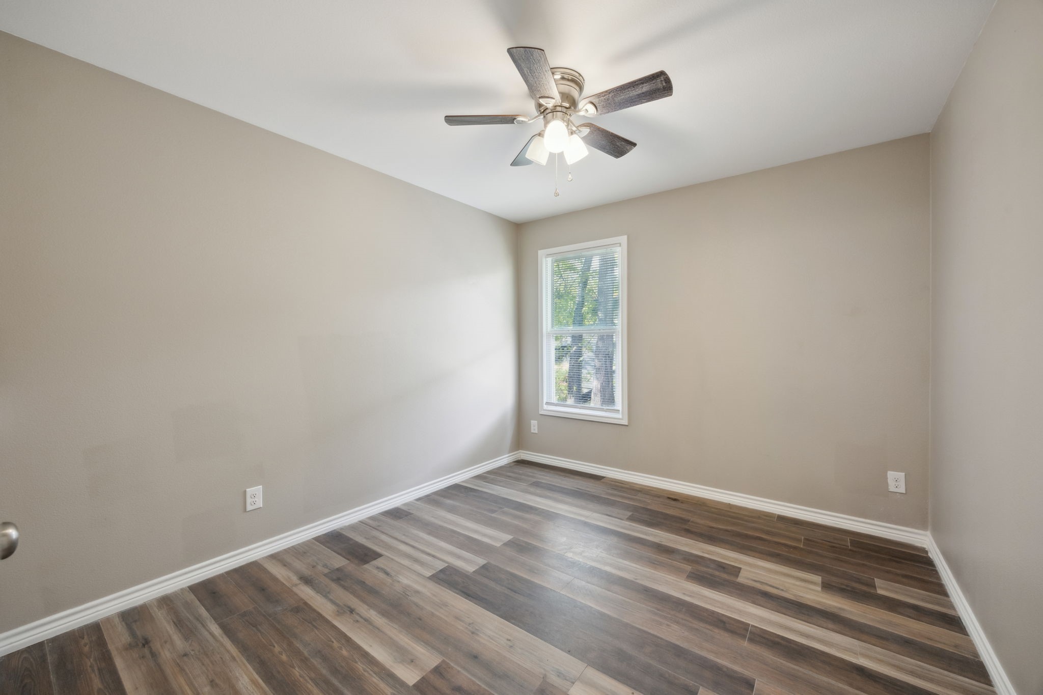 1132 E Cannon Street