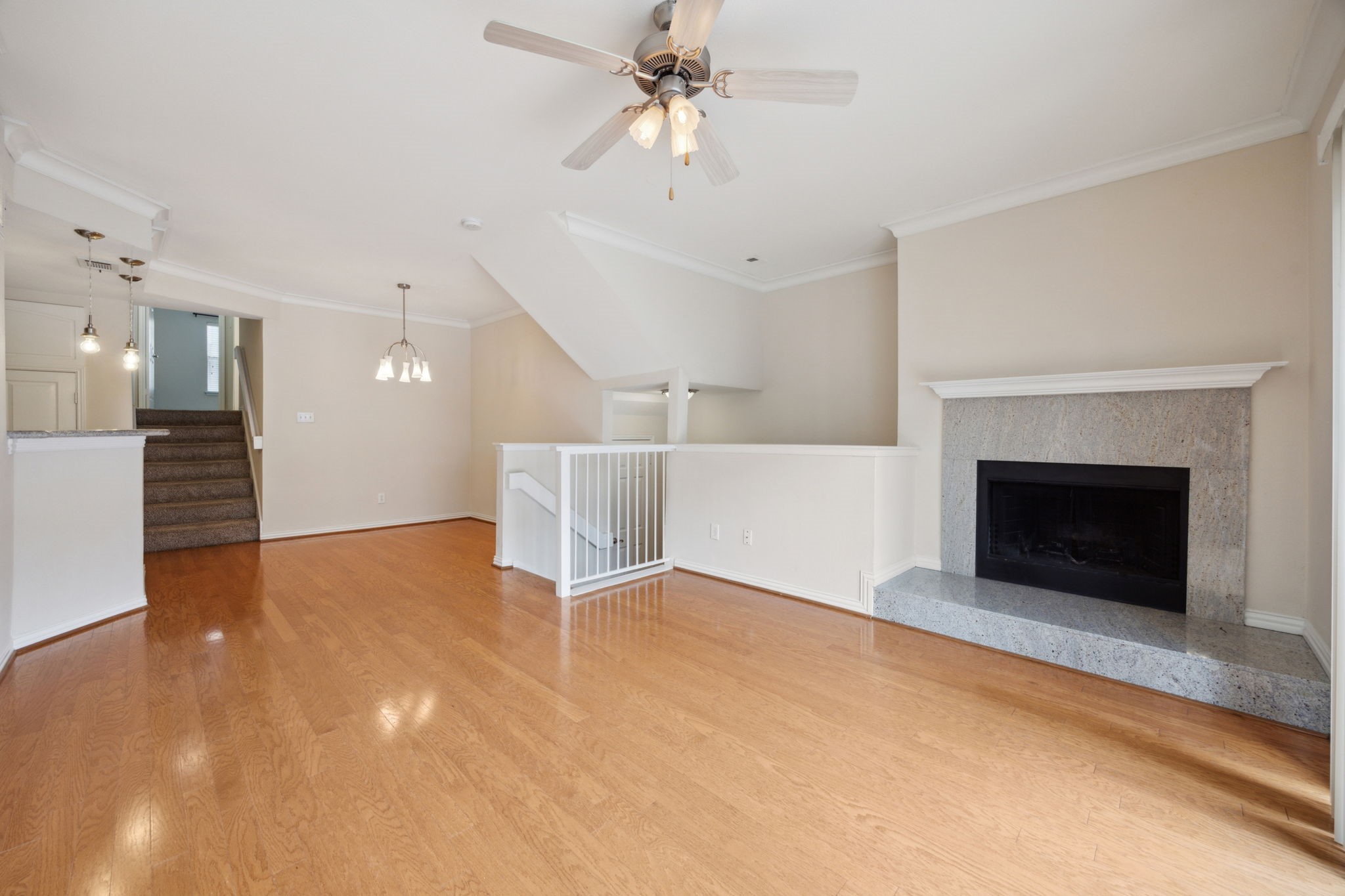 2201 Wolf Street 2104