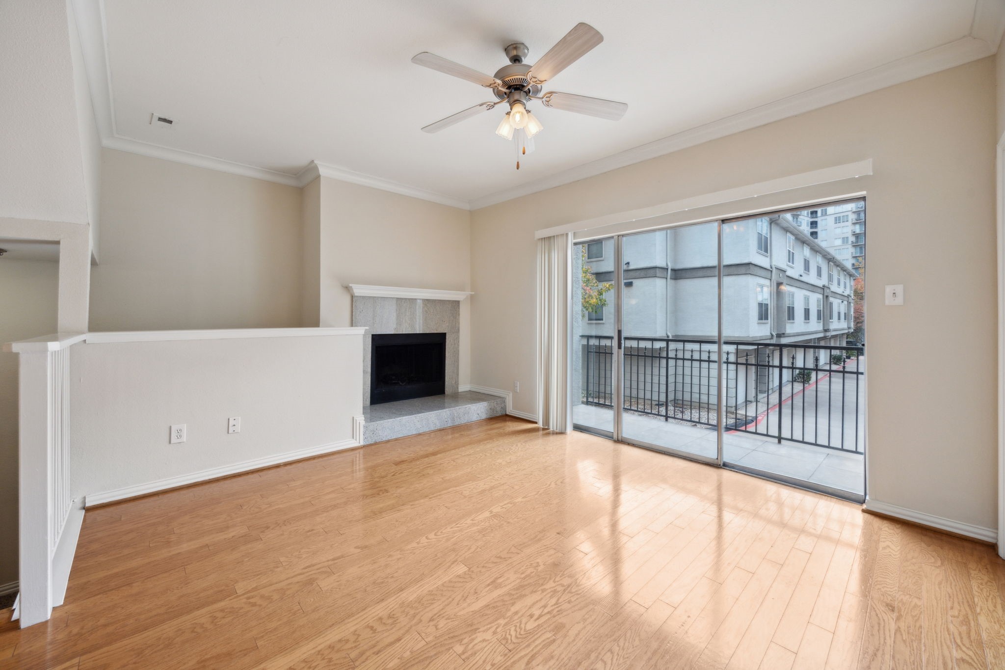 2201 Wolf Street 2104