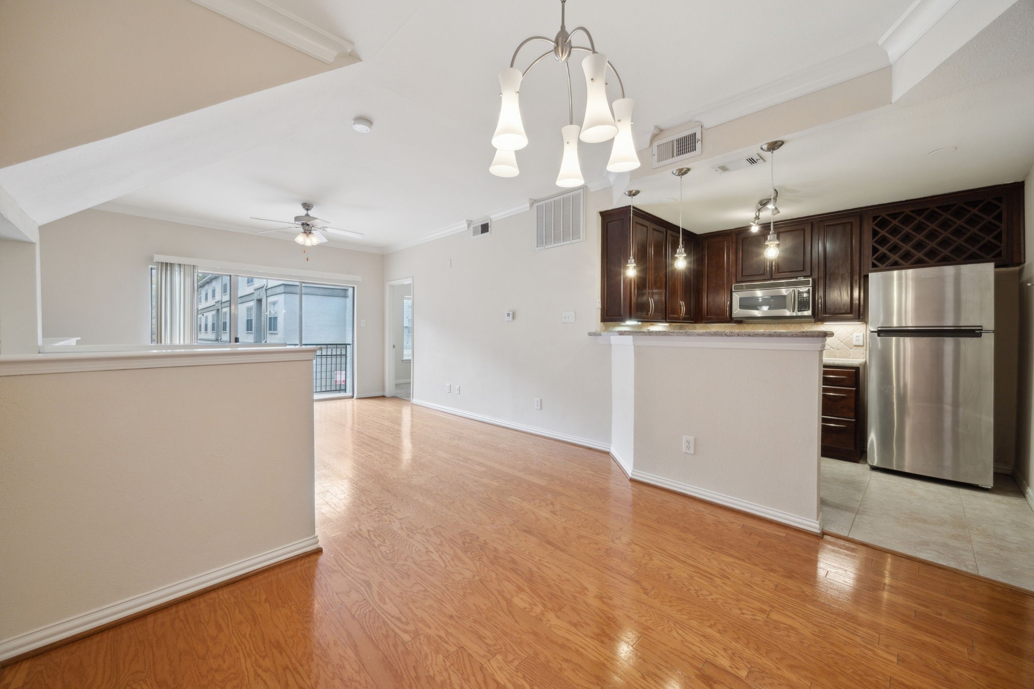 2201 Wolf Street 2104