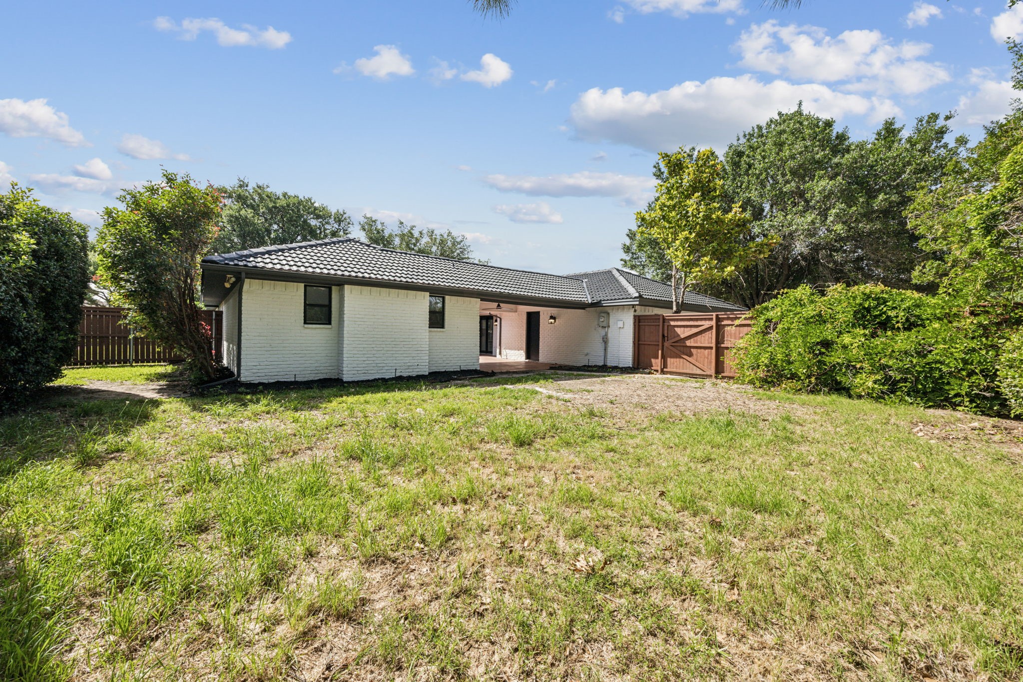 101 Oakmont Drive