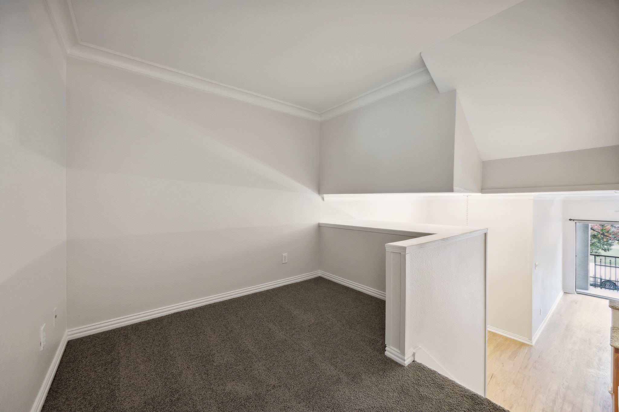 2201 Wolf Street 5104
