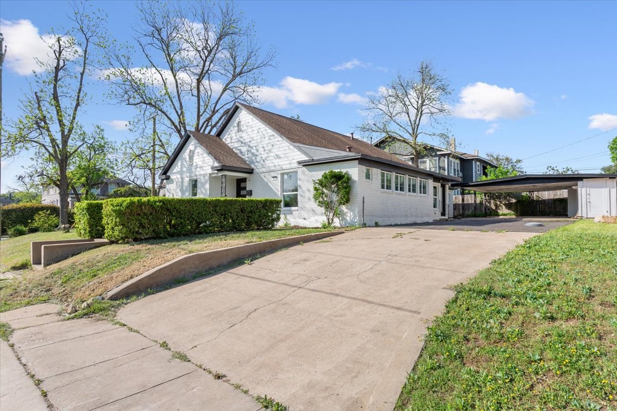 900 N 22nd Street