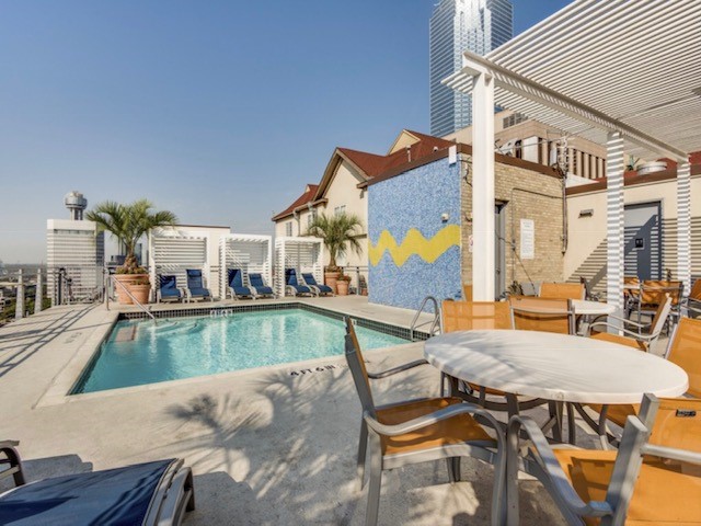 1122 Jackson Street 320