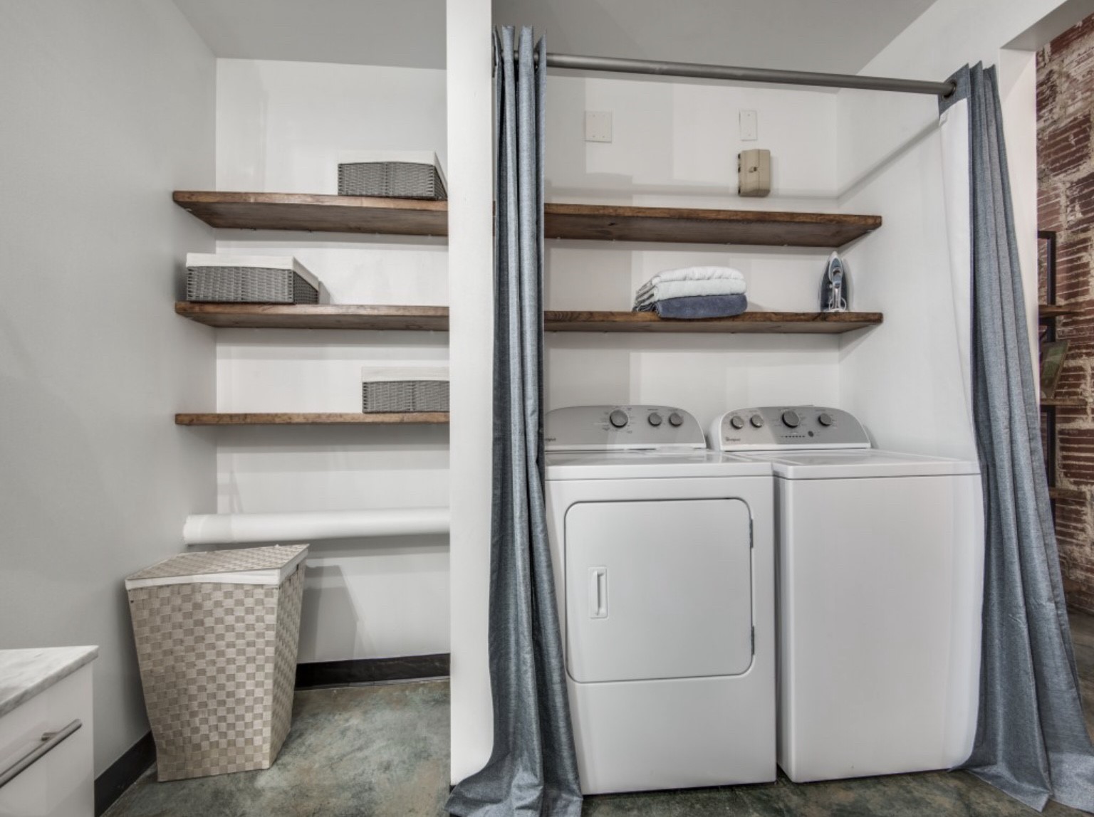 1122 Jackson Street 320