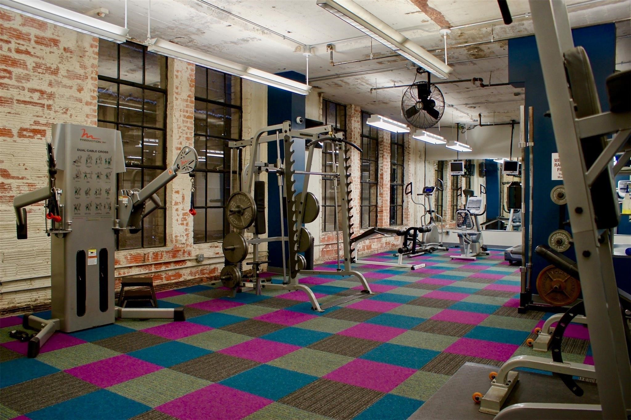 1122 Jackson Street 320