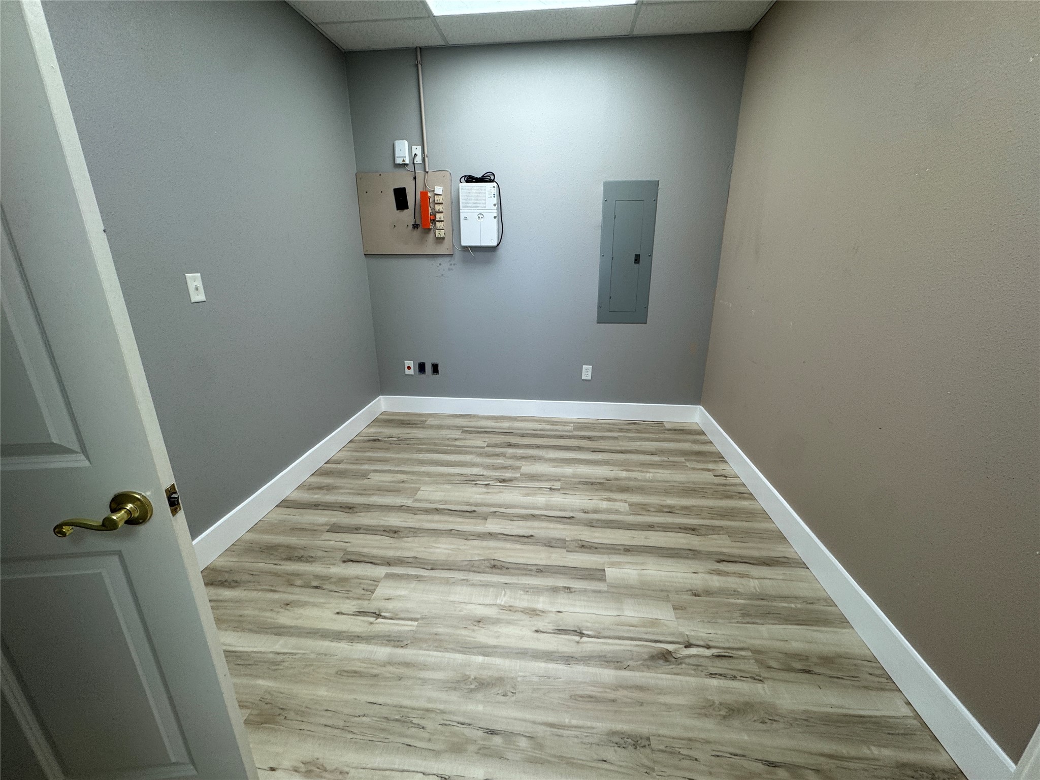 515 W Southlake Boulevard 100