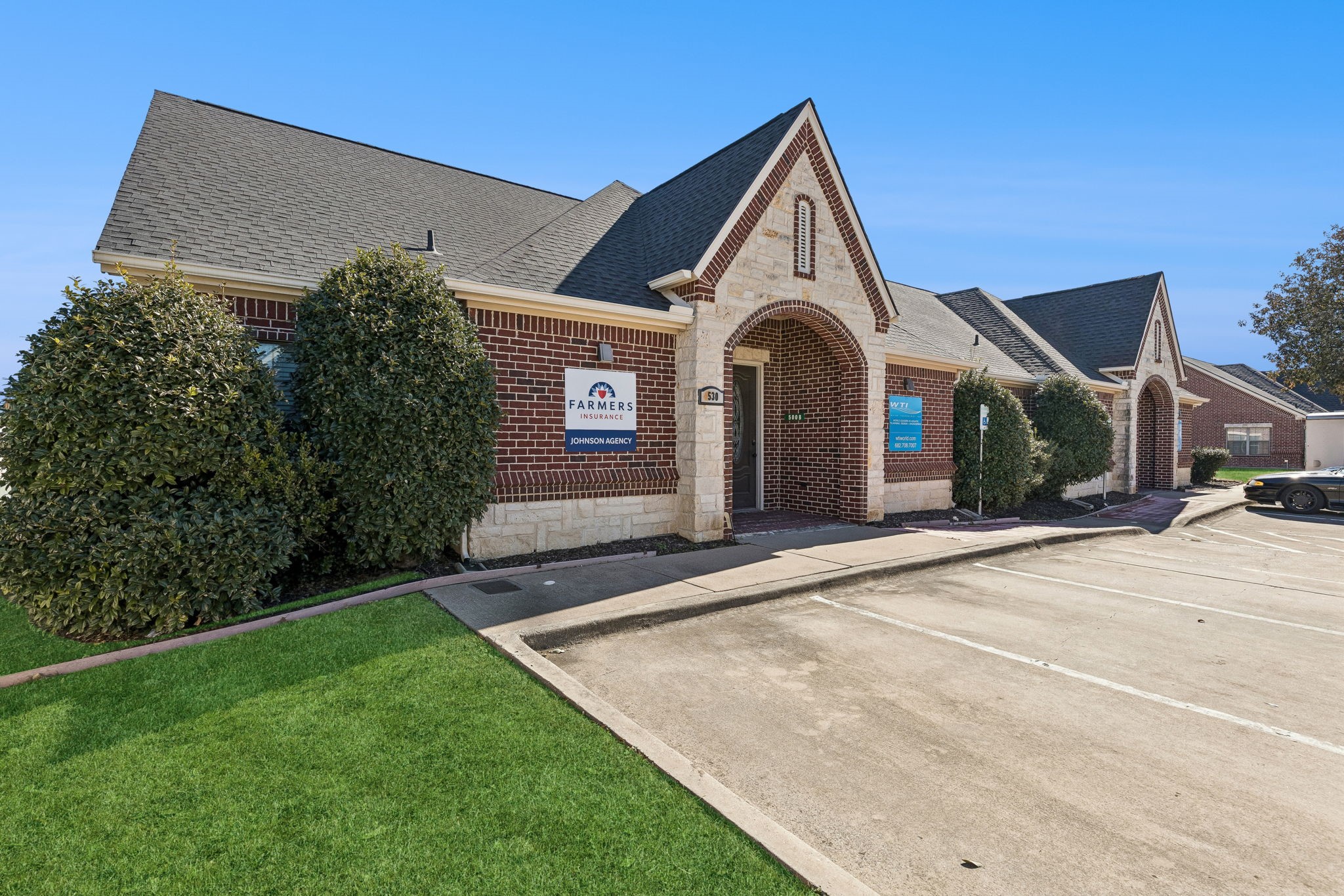 6636 N Riverside Drive 500B