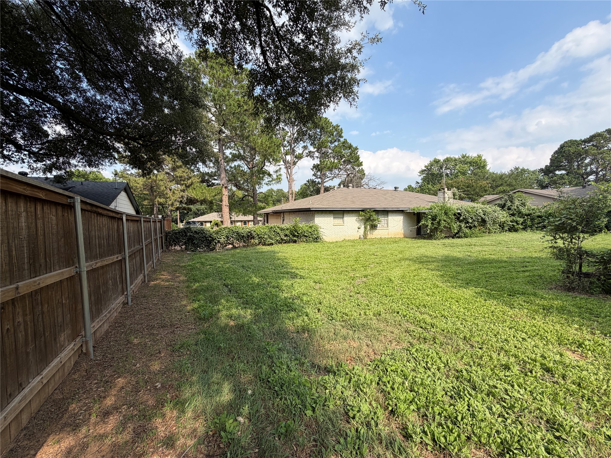 6400 Kingston Drive