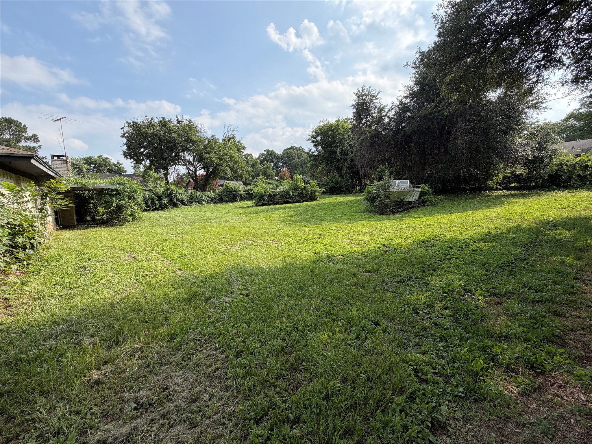 6400 Kingston Drive