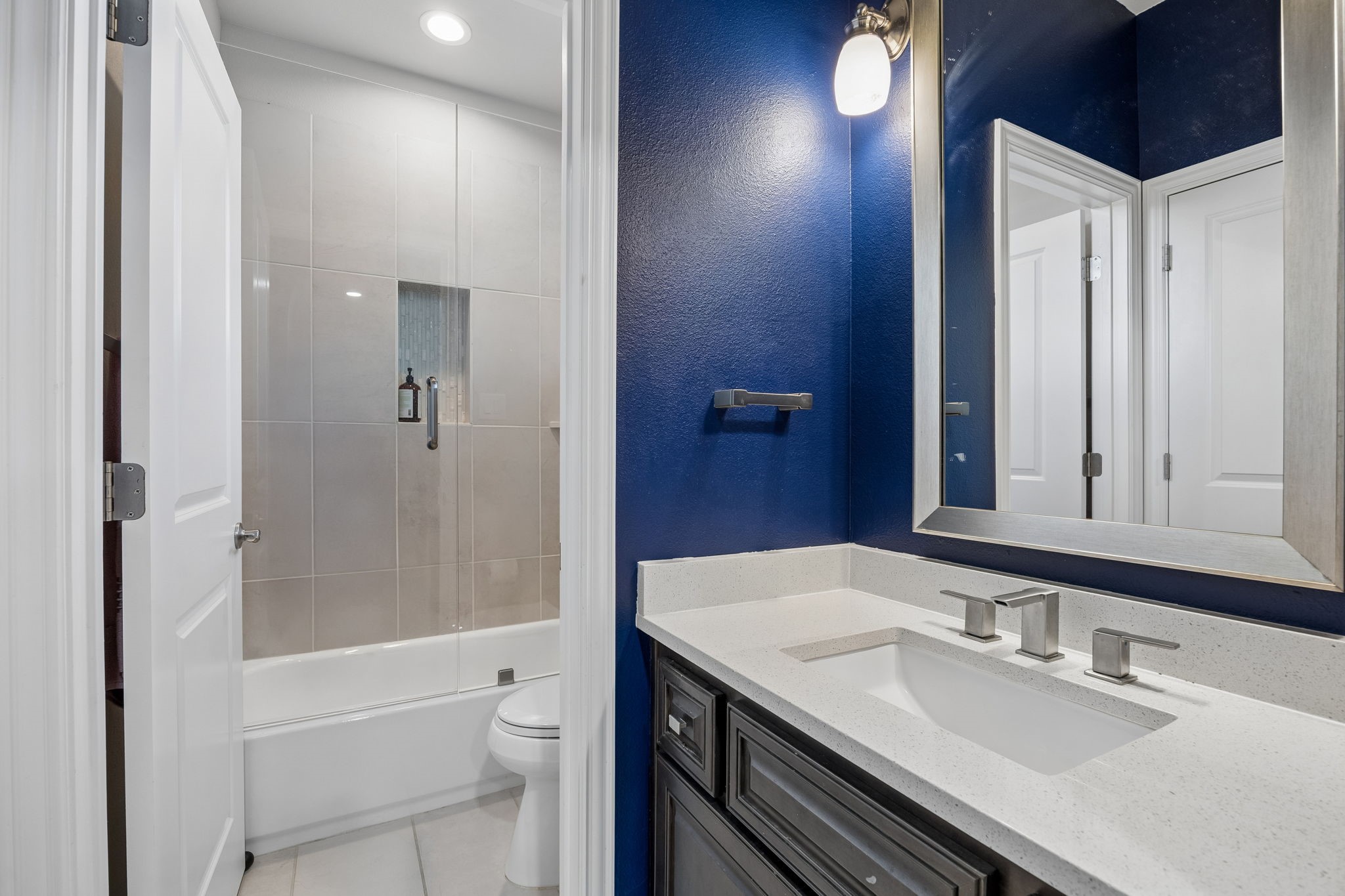 1008 Lexington Terrace