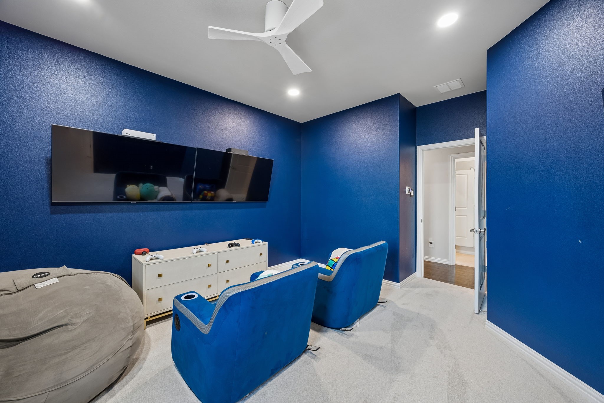 1008 Lexington Terrace