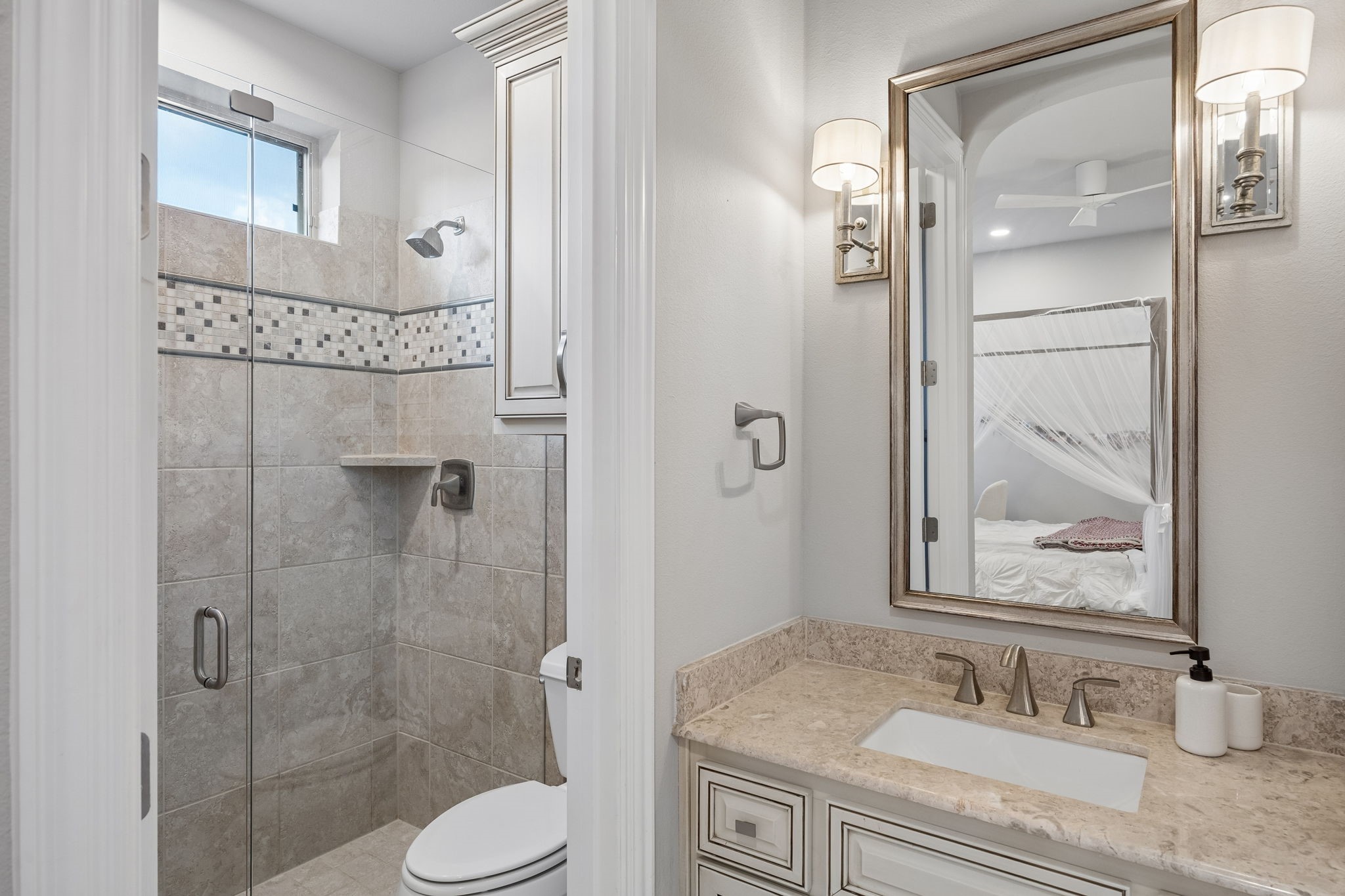 1008 Lexington Terrace