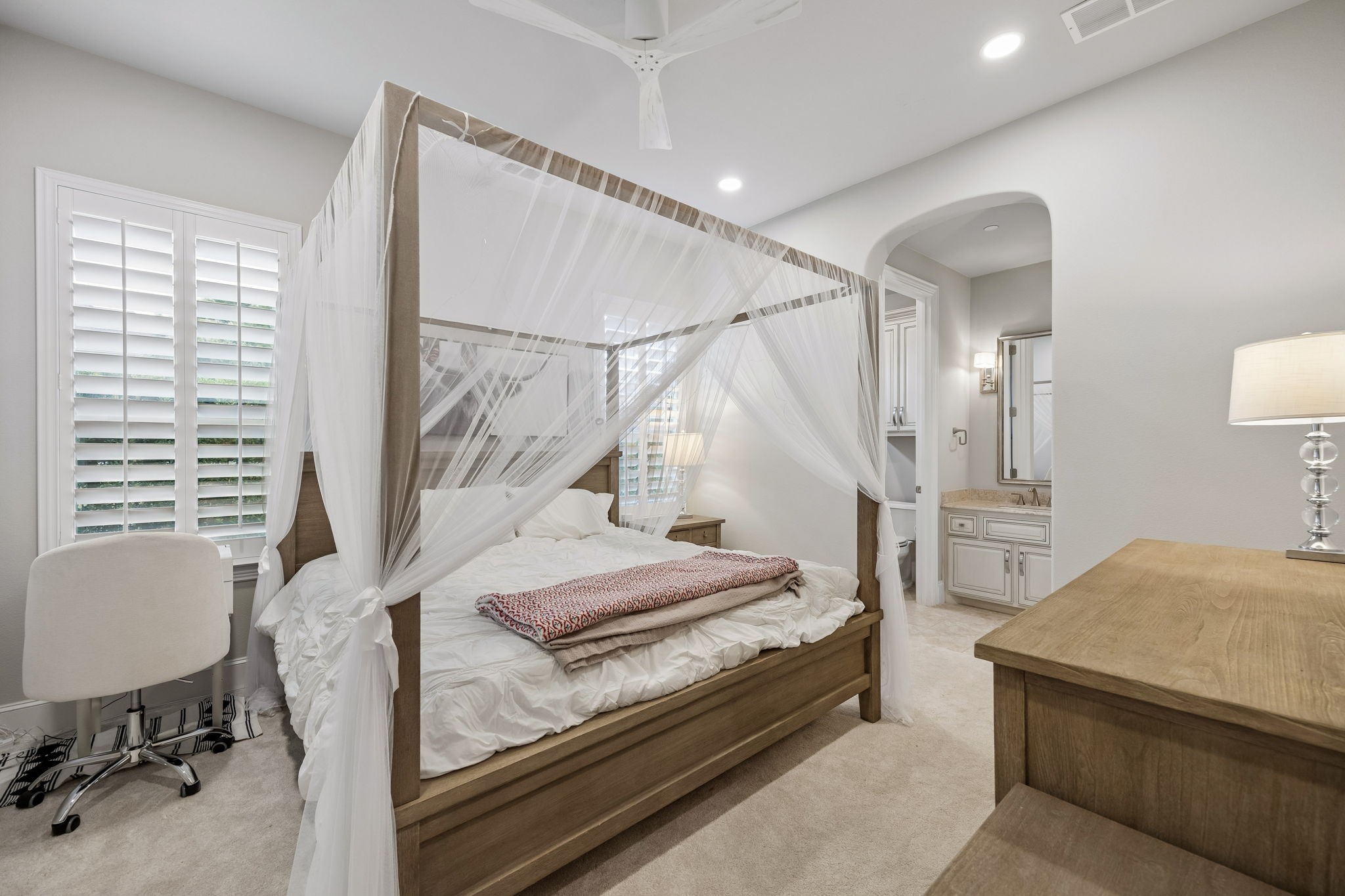 1008 Lexington Terrace