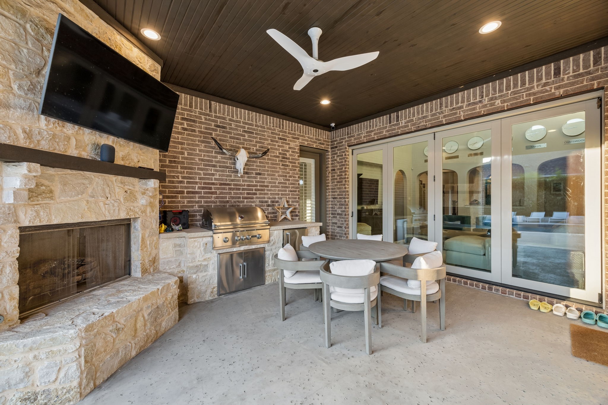 1008 Lexington Terrace