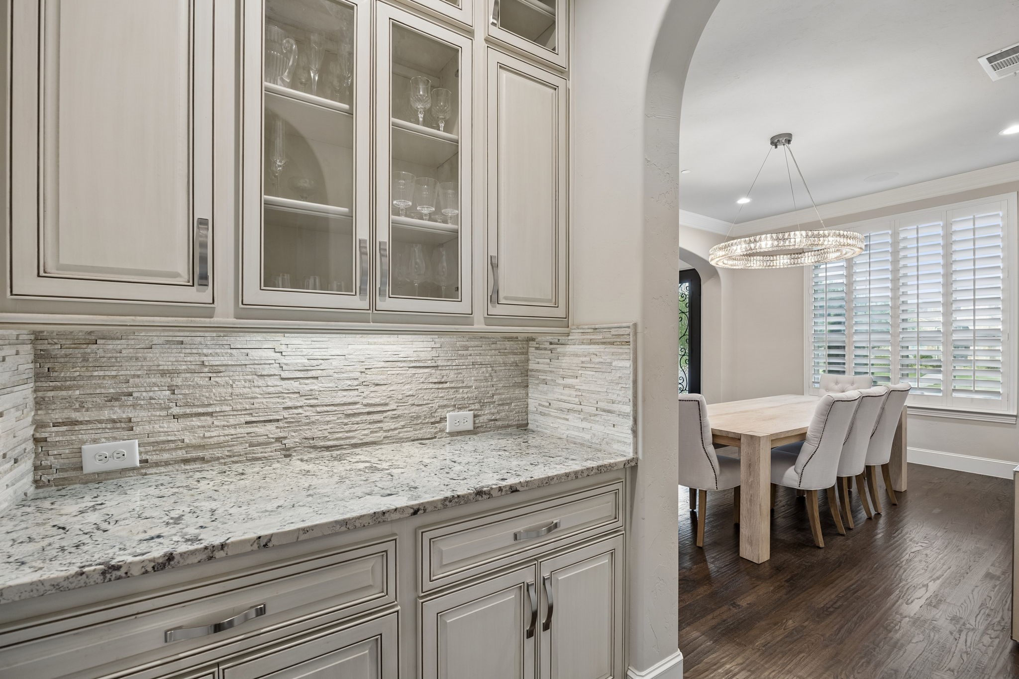 1008 Lexington Terrace