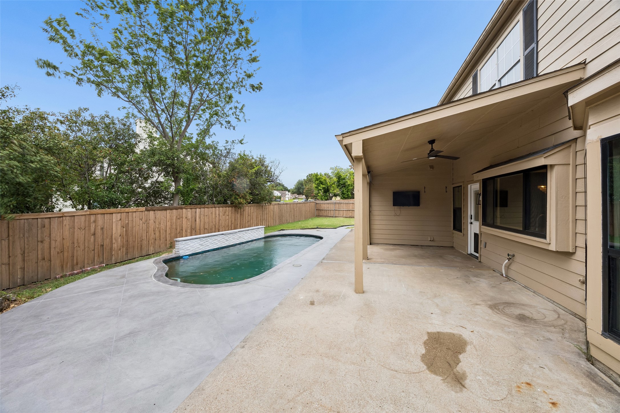 4321 Bradford Drive