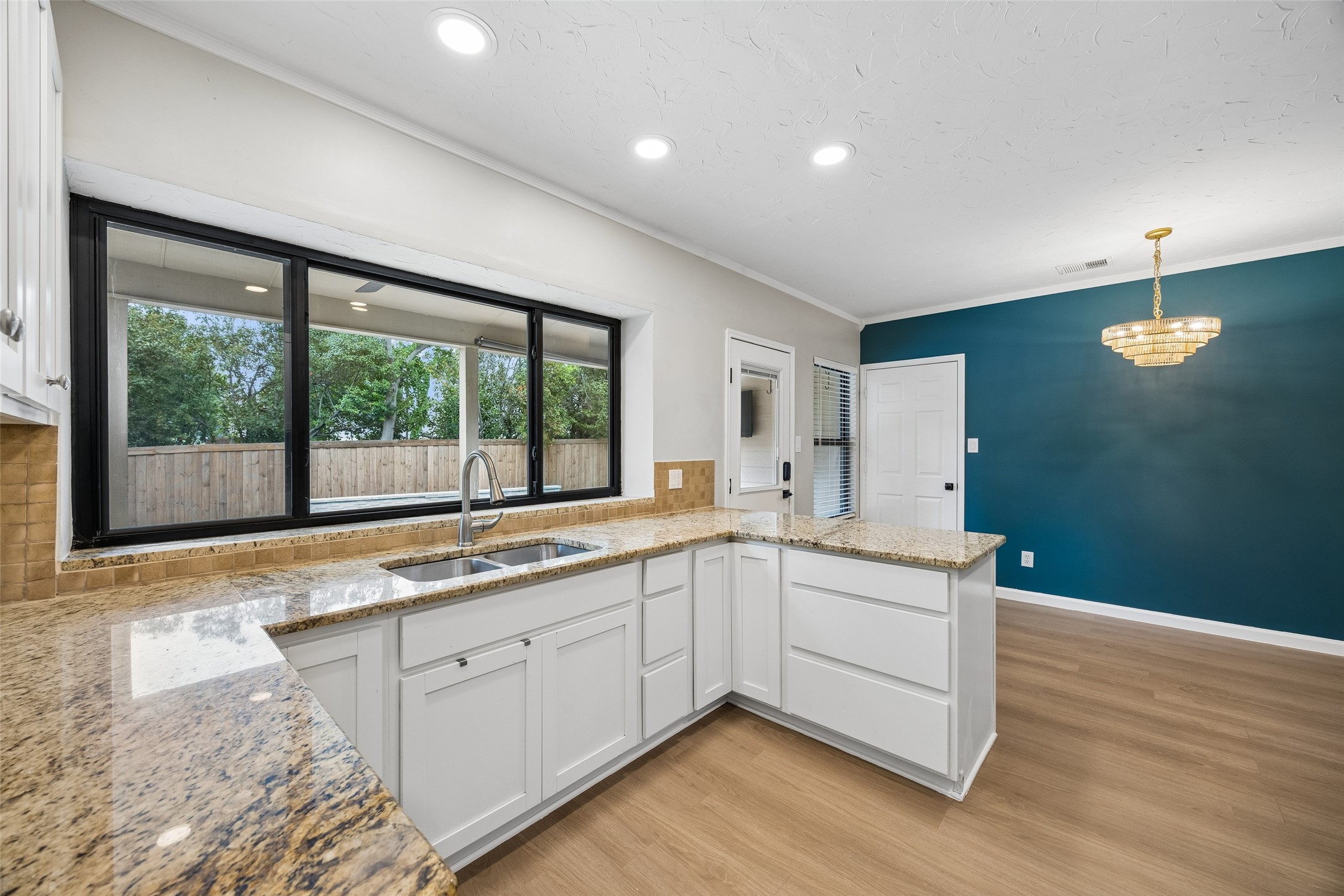4321 Bradford Drive