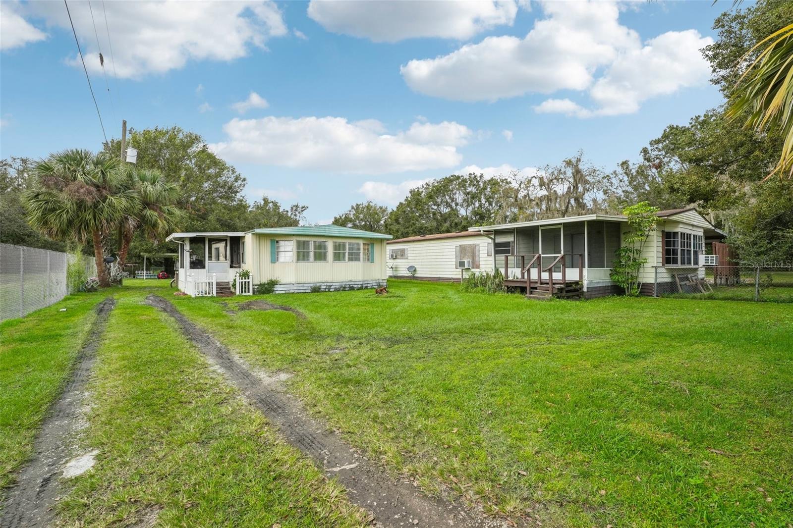 205 MIDDLETON LN