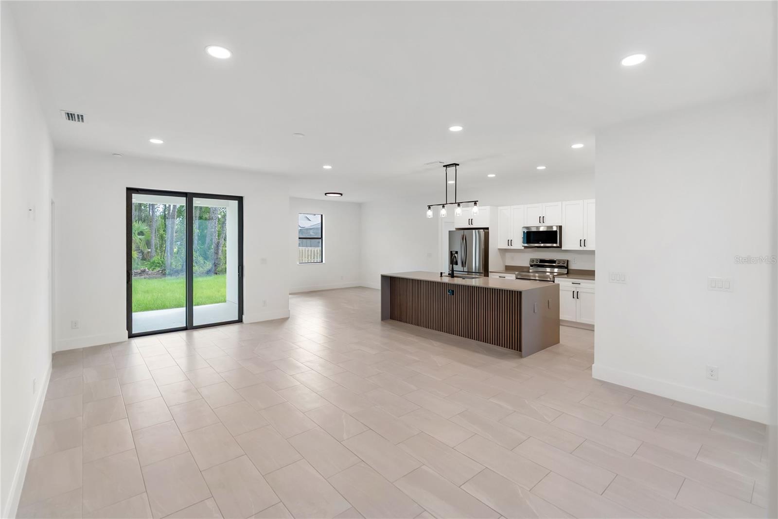 2638 HAGERICK LN