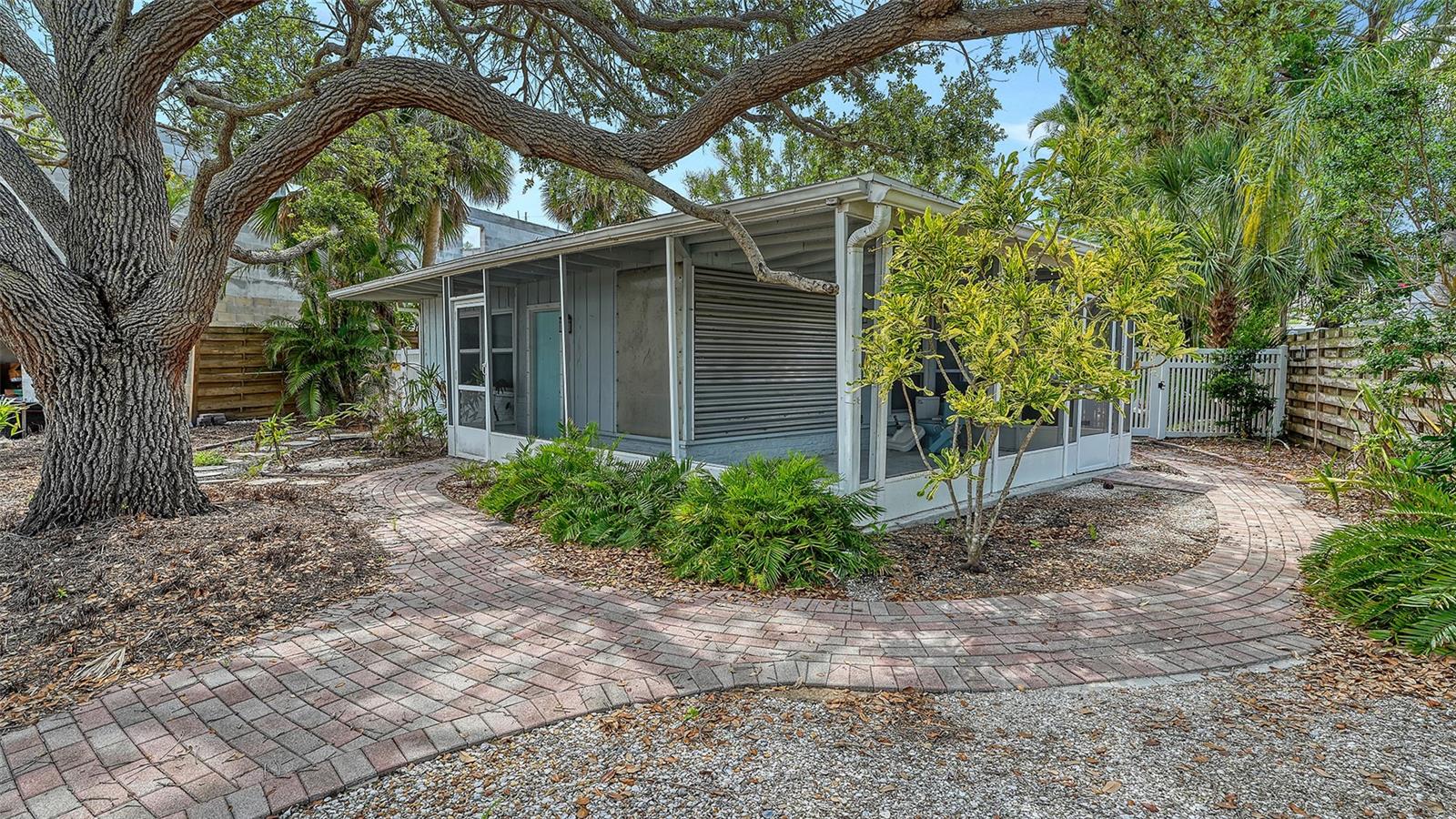 5531 CALLE DEL VERANO