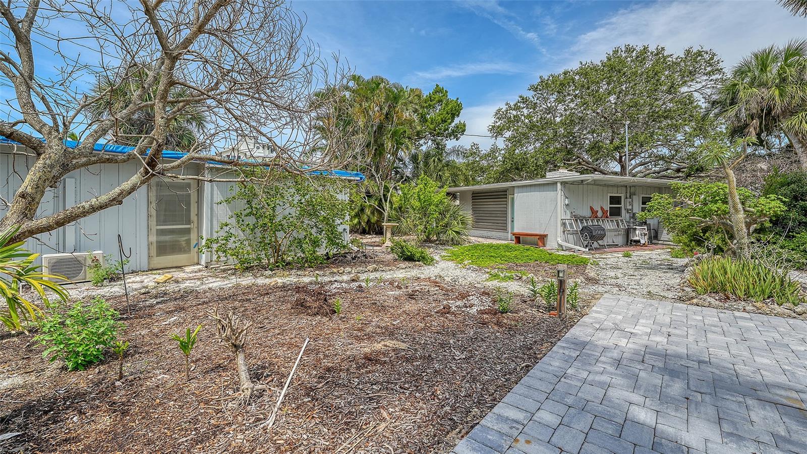 5531 CALLE DEL VERANO