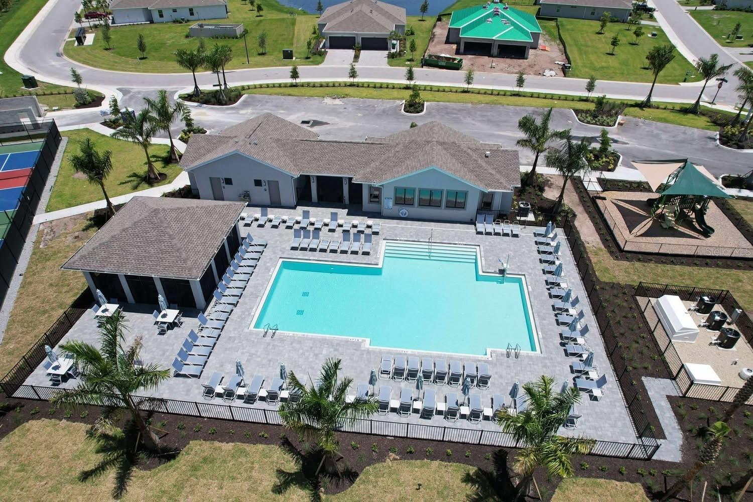 8488 SAINT KITTS CIR