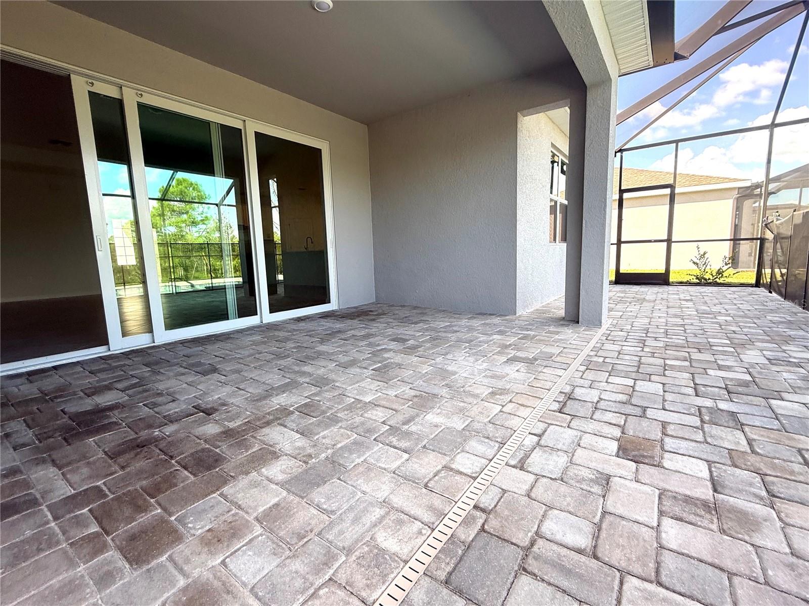 8434 SAINT KITTS CIR