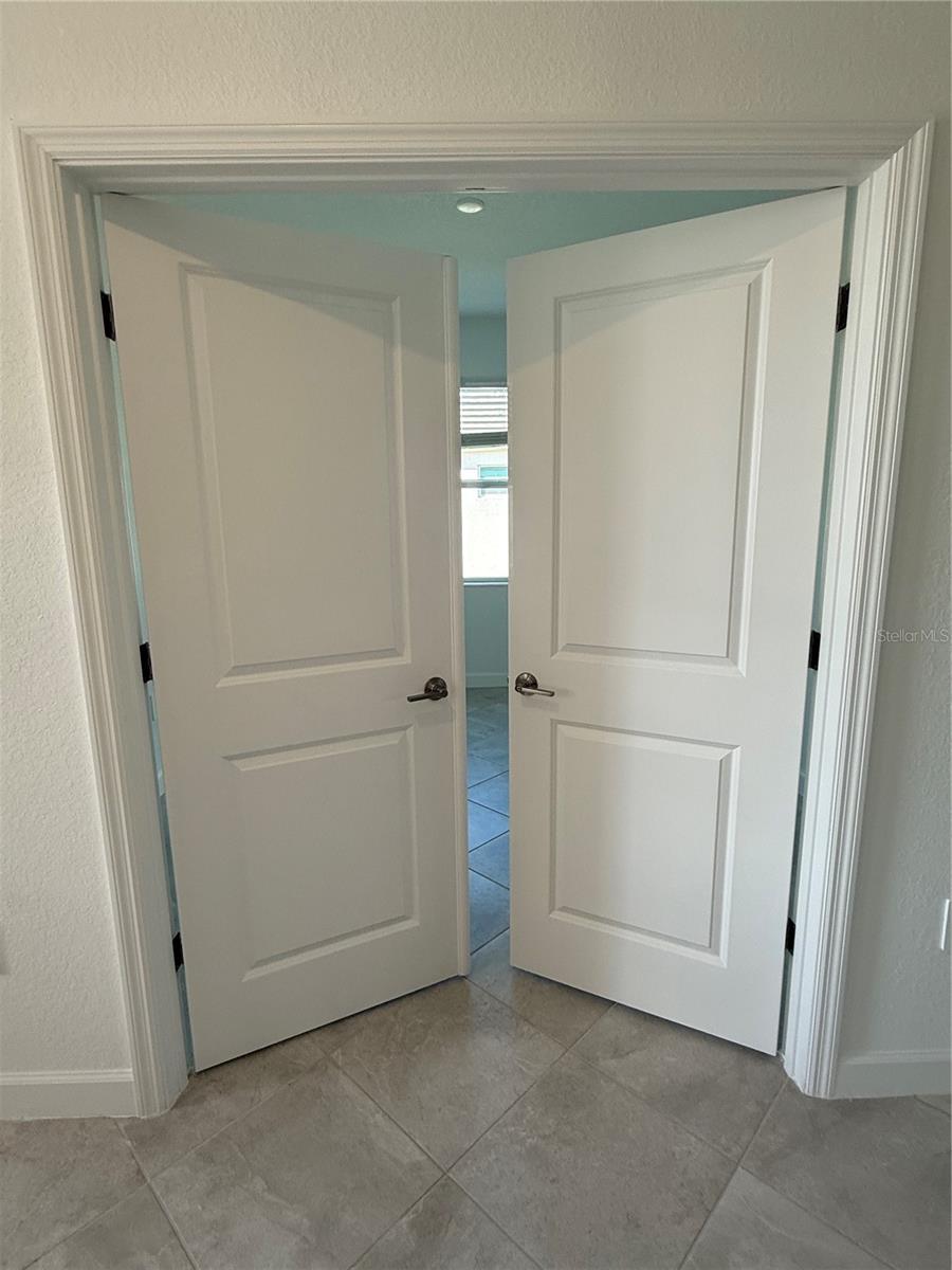 8434 SAINT KITTS CIR