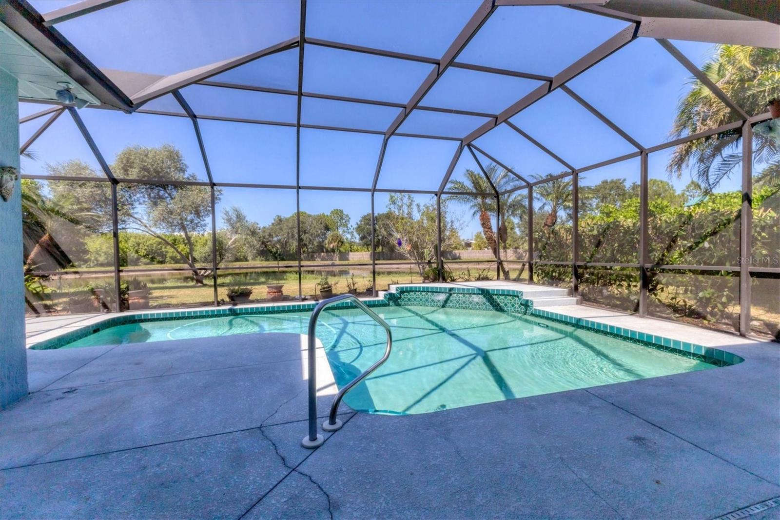 6203 90TH AVENUE CIR E