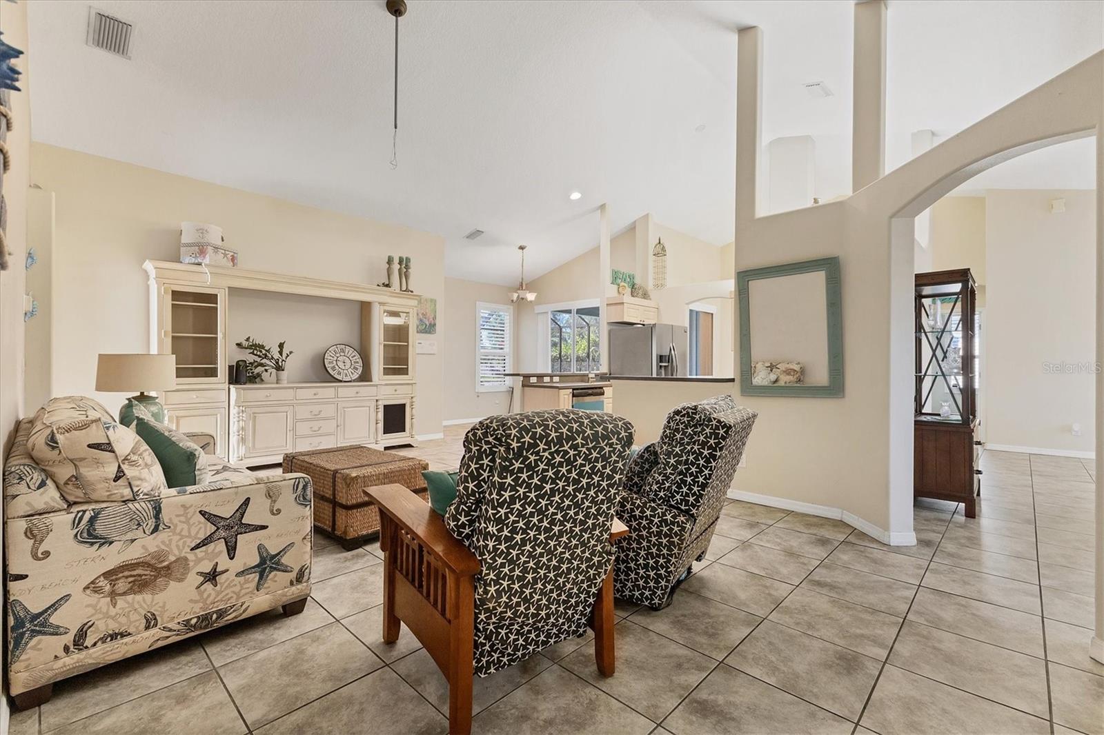 6203 90TH AVENUE CIR E