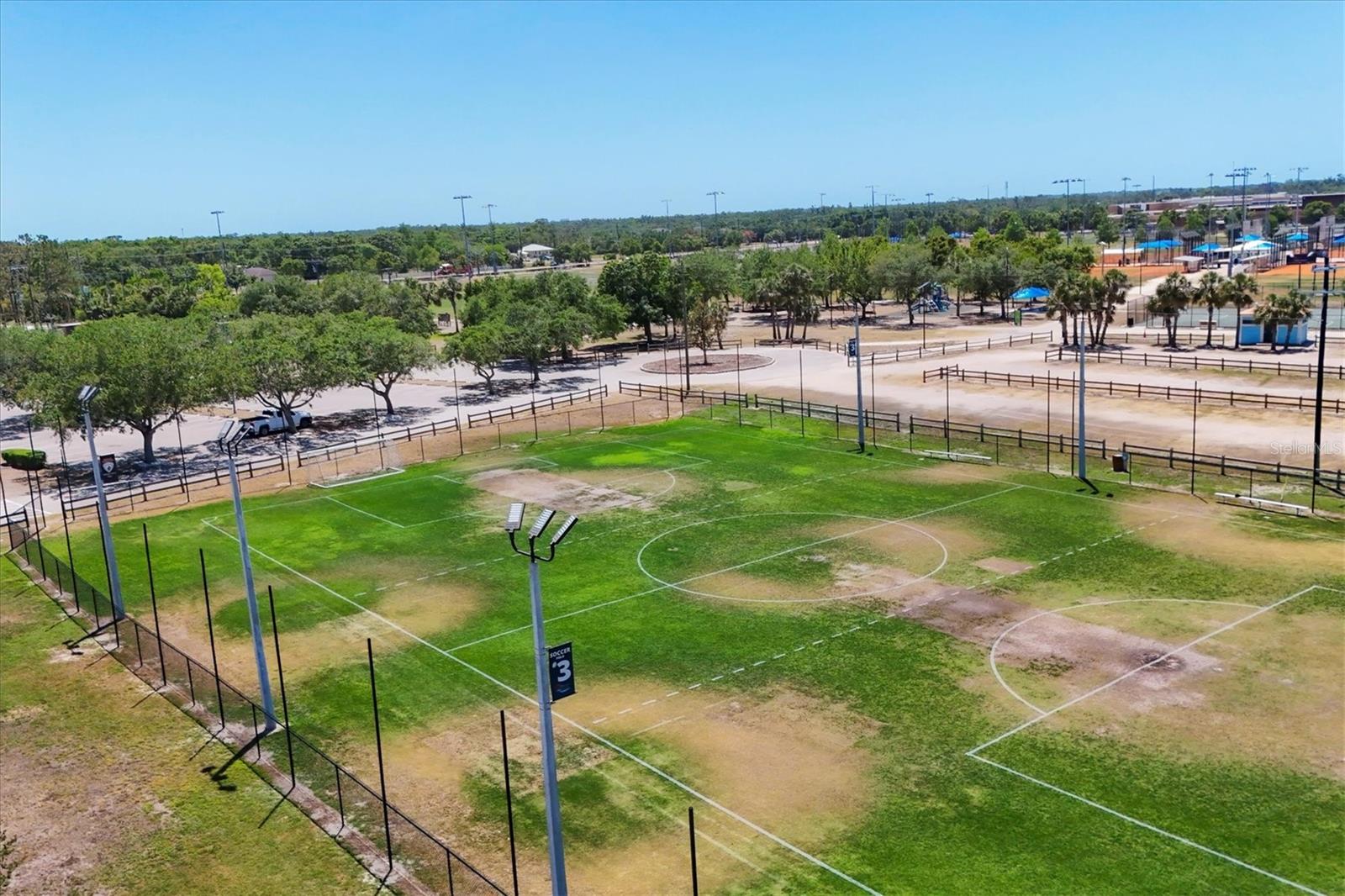 6203 90TH AVENUE CIR E